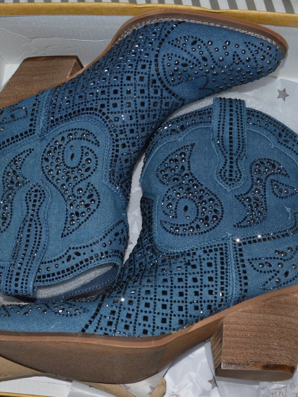 Sparkle Denim Cowgirl Boots Ankle size 8.5 NIB Rhinestoned Pull On
